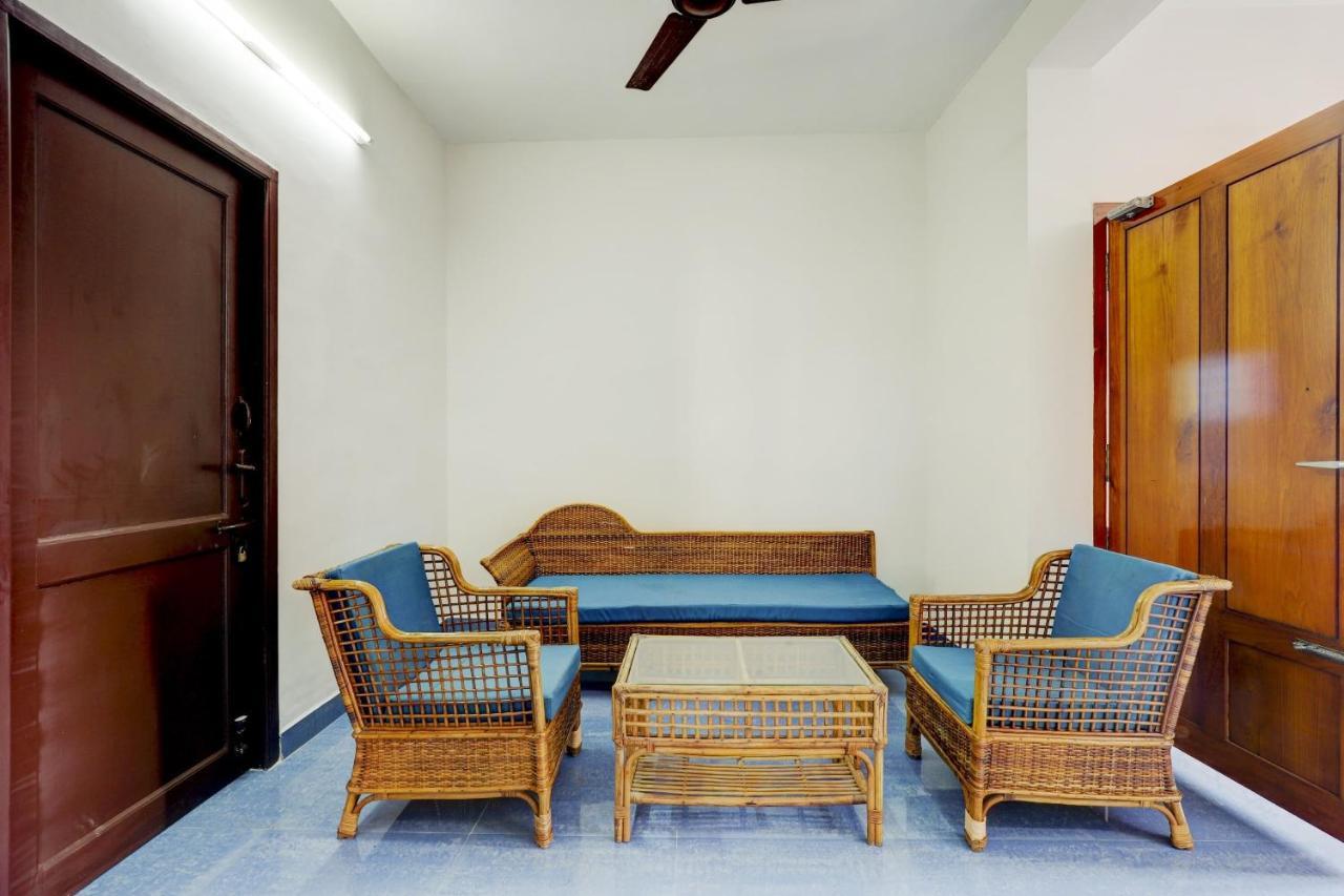 Oyo Home Fantasea Uthandi Near Juhu Beach Chennai Exteriör bild